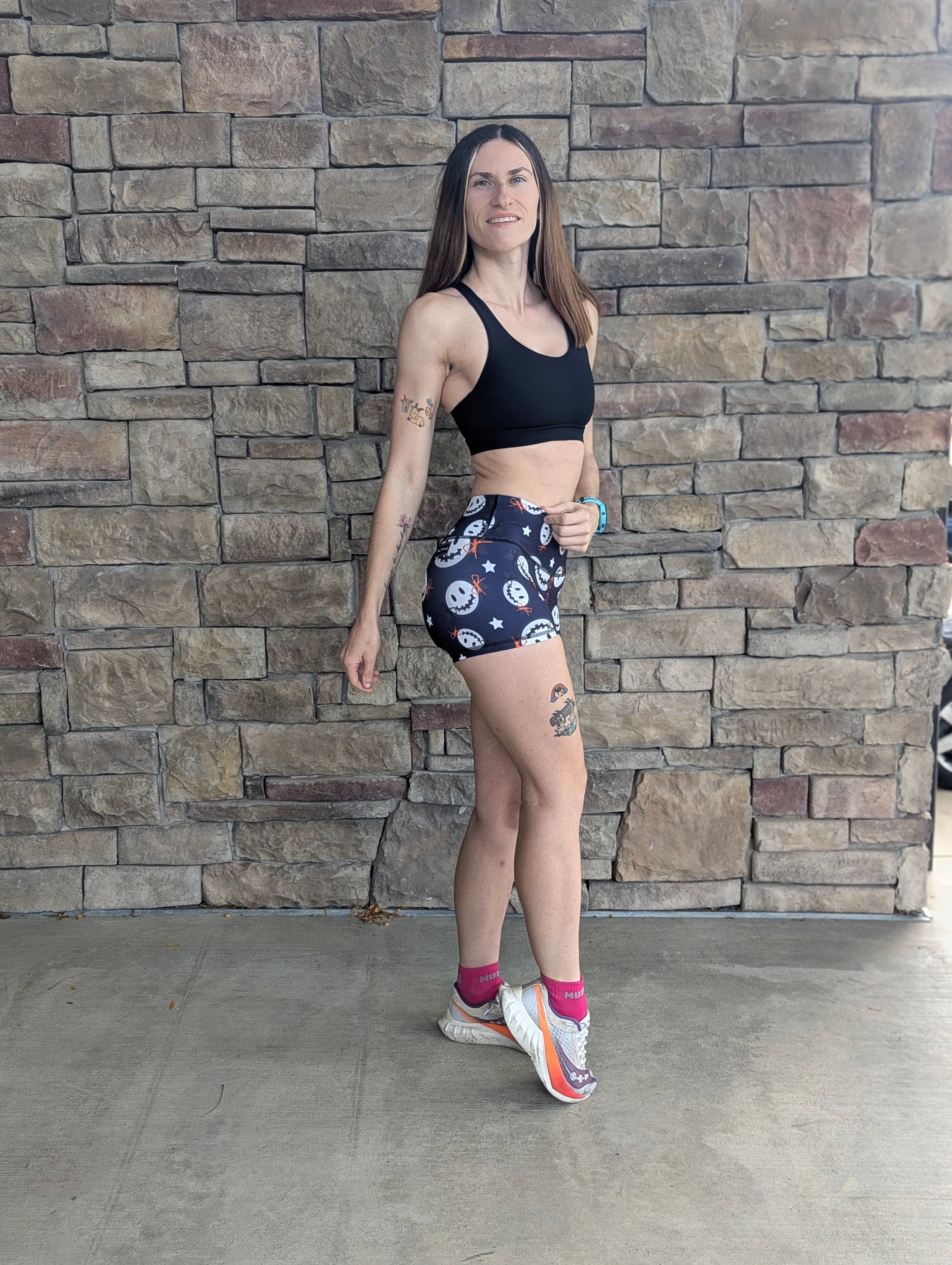 Performance Booty Shorts - Hollow Hush